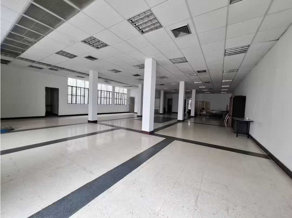 SE ARRIENDA LOCAL COMERCIAL CARTAGO VALLE - 3