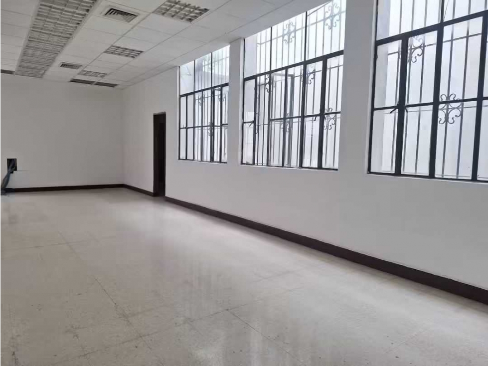 SE ARRIENDA LOCAL COMERCIAL CARTAGO VALLE - 4