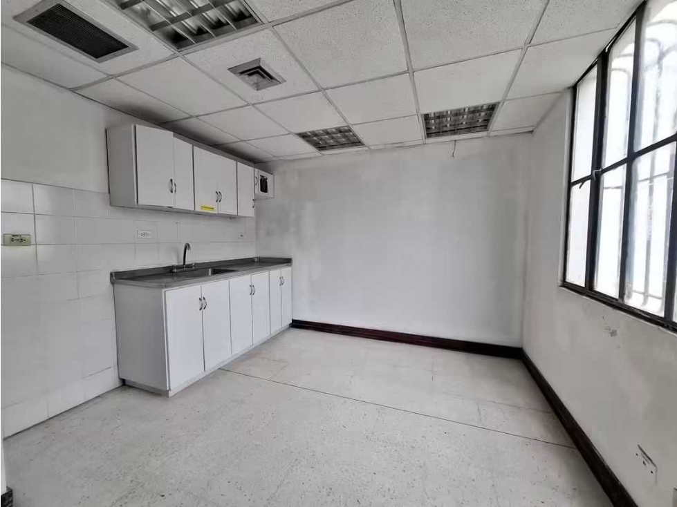 SE ARRIENDA LOCAL COMERCIAL CARTAGO VALLE - 6