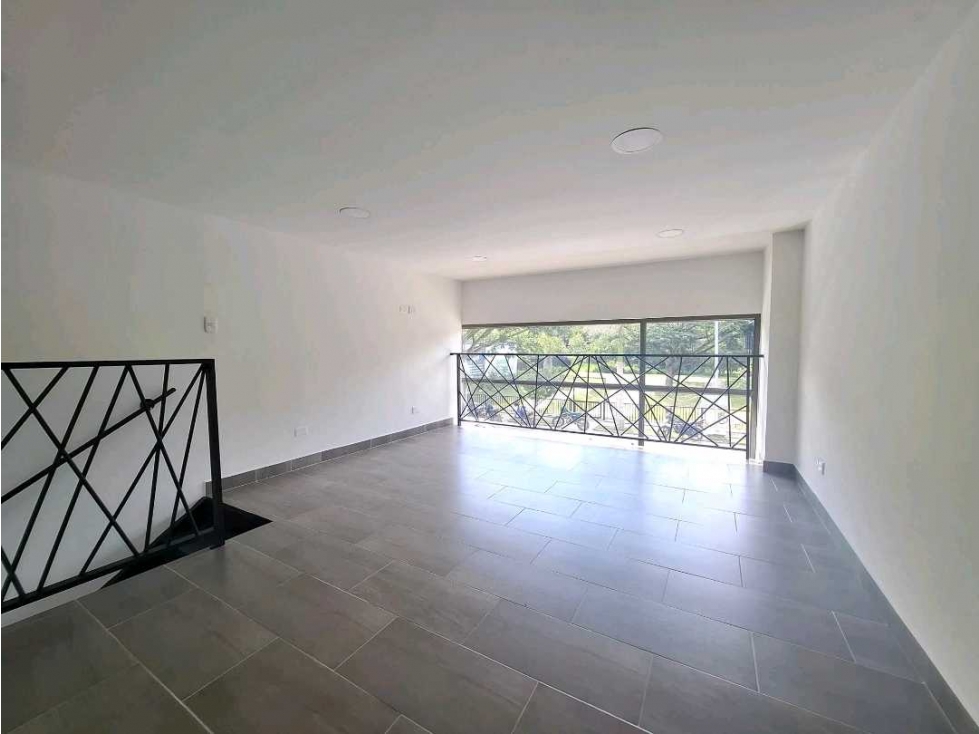SE ARRIENDA LOCAL COMERCIAL CENTRO COMERCIAL SANTA FE SPRING - 5