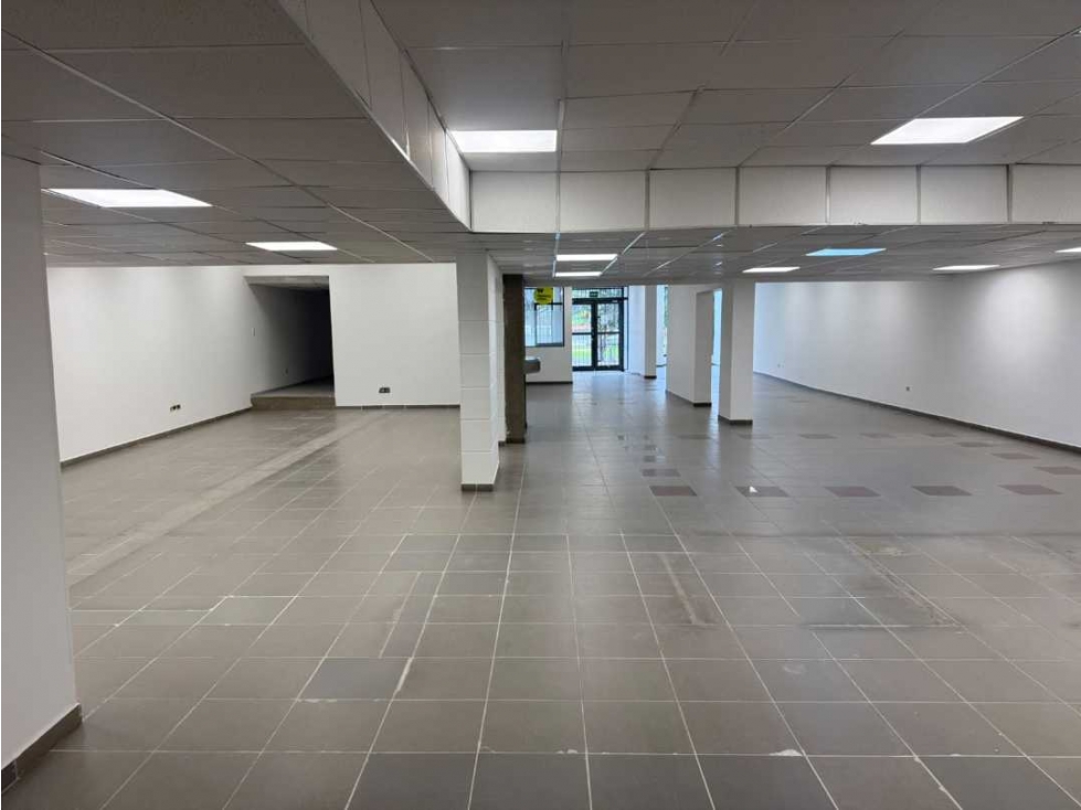 ARRIENDO LOCAL COMERCIAL 373M² USAQUEN