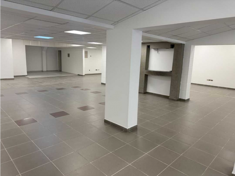 ARRIENDO LOCAL COMERCIAL 373M² USAQUEN — foto 5