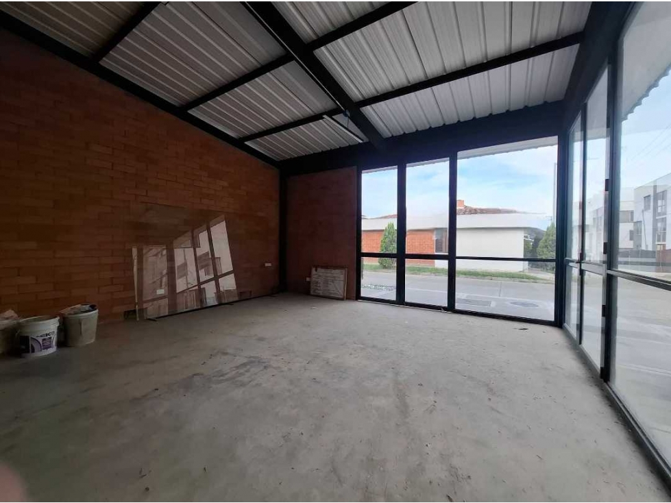 SE ARRIENDA LOCAL COMERCIAL EL DIAMANTE II CARTAGO VALLE - 4