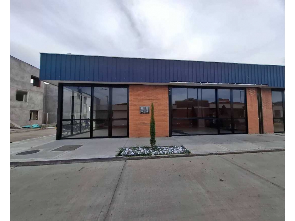 SE ARRIENDA LOCAL COMERCIAL EL DIAMANTE II CARTAGO VALLE - 5