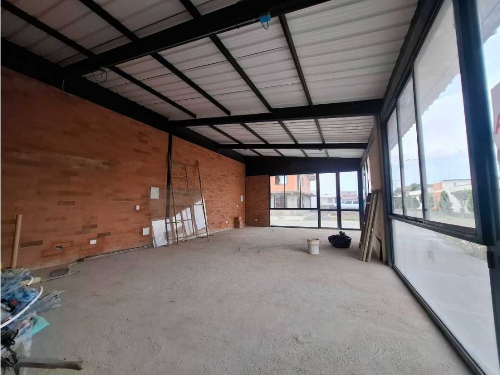 SE ARRIENDA LOCAL COMERCIAL EL DIAMANTE II CARTAGO VALLE - 4