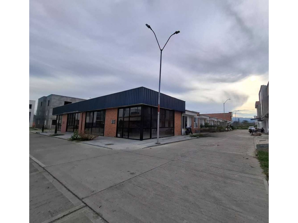 SE ARRIENDA LOCAL COMERCIAL EL DIAMANTE II CARTAGO VALLE - 5