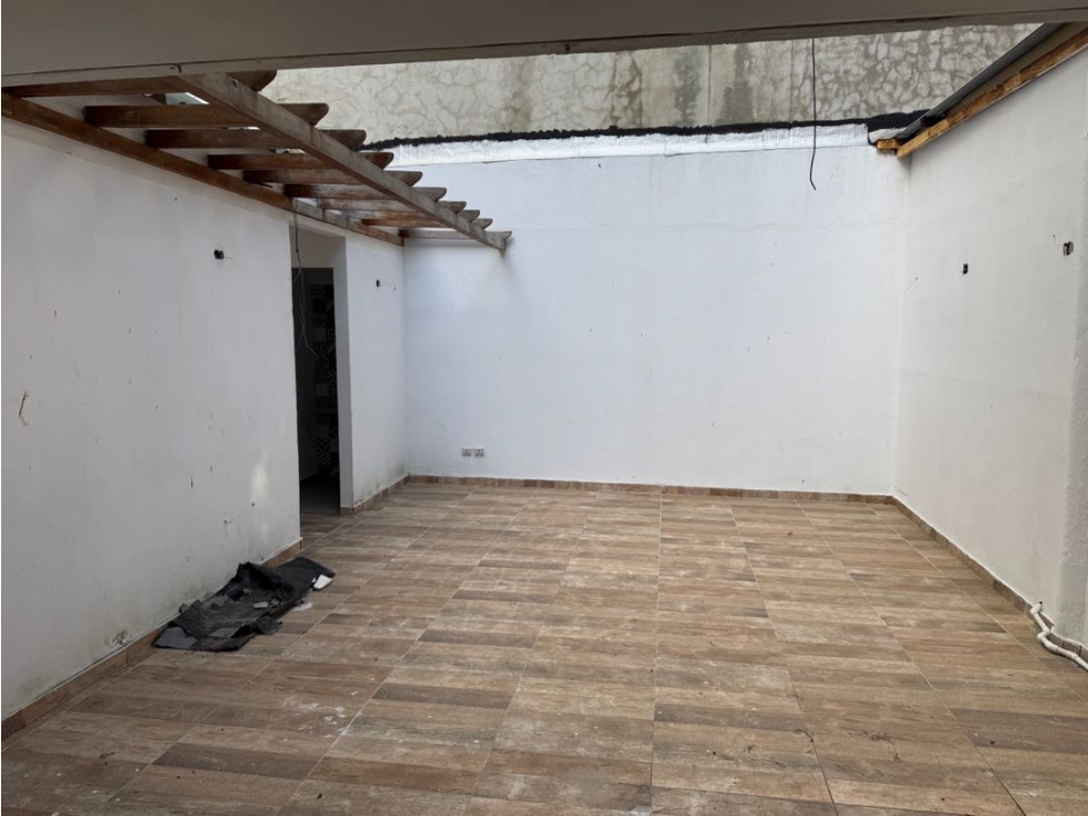 SE ARRIENDA LOCAL COMERCIAL EN BOCAGRANDE — foto 2