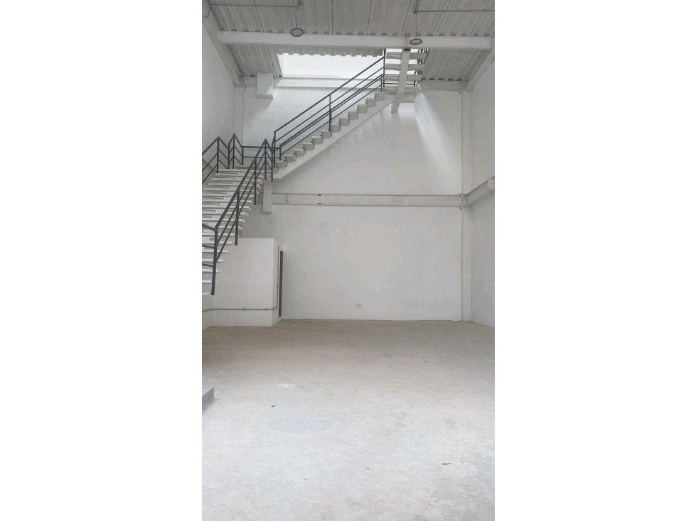 Se Arrienda Local comercial en el Retiro de 128m² — foto 4