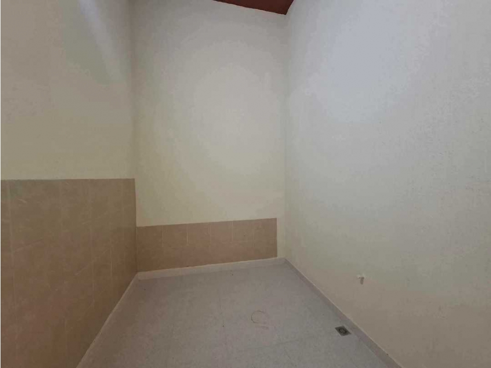 SE ARRIENDA LOCAL COMERCIAL LA LIBERTAD - CARRERA SEPTIMA CARTAGO — foto 6