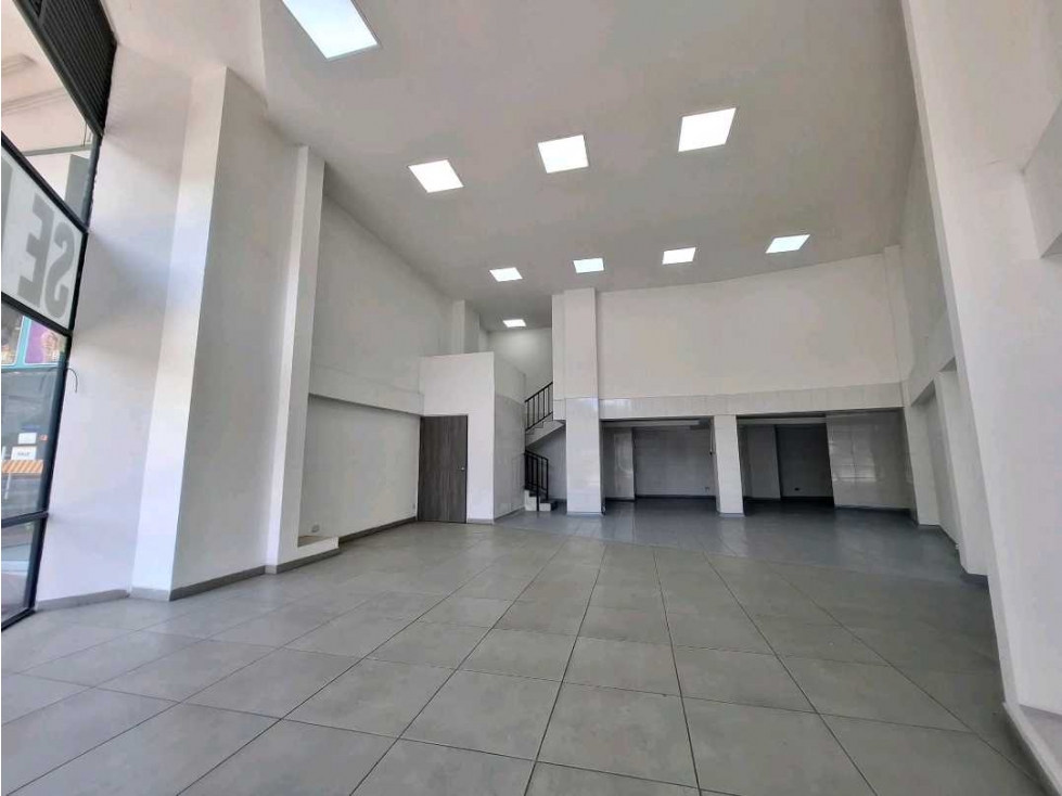 SE ARRIENDA LOCAL COMERCIAL MALL CASCABELES CARTAGO VALLE - 1