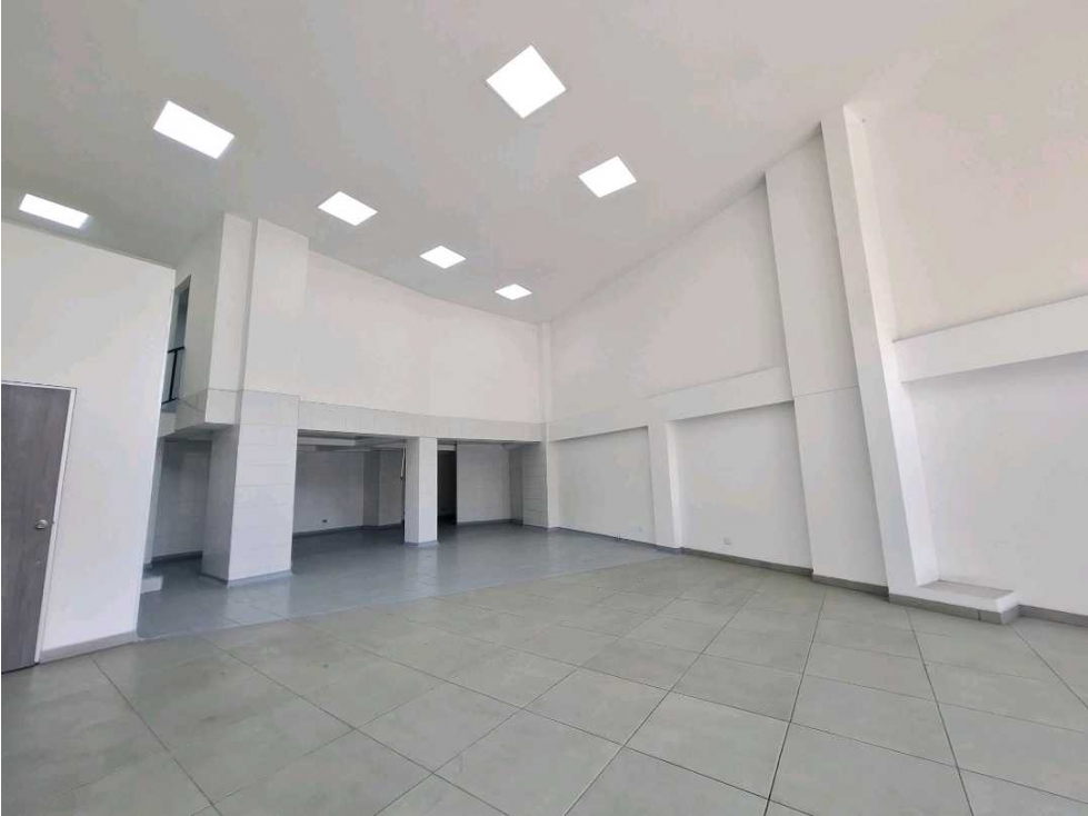 SE ARRIENDA LOCAL COMERCIAL MALL CASCABELES CARTAGO VALLE - 2