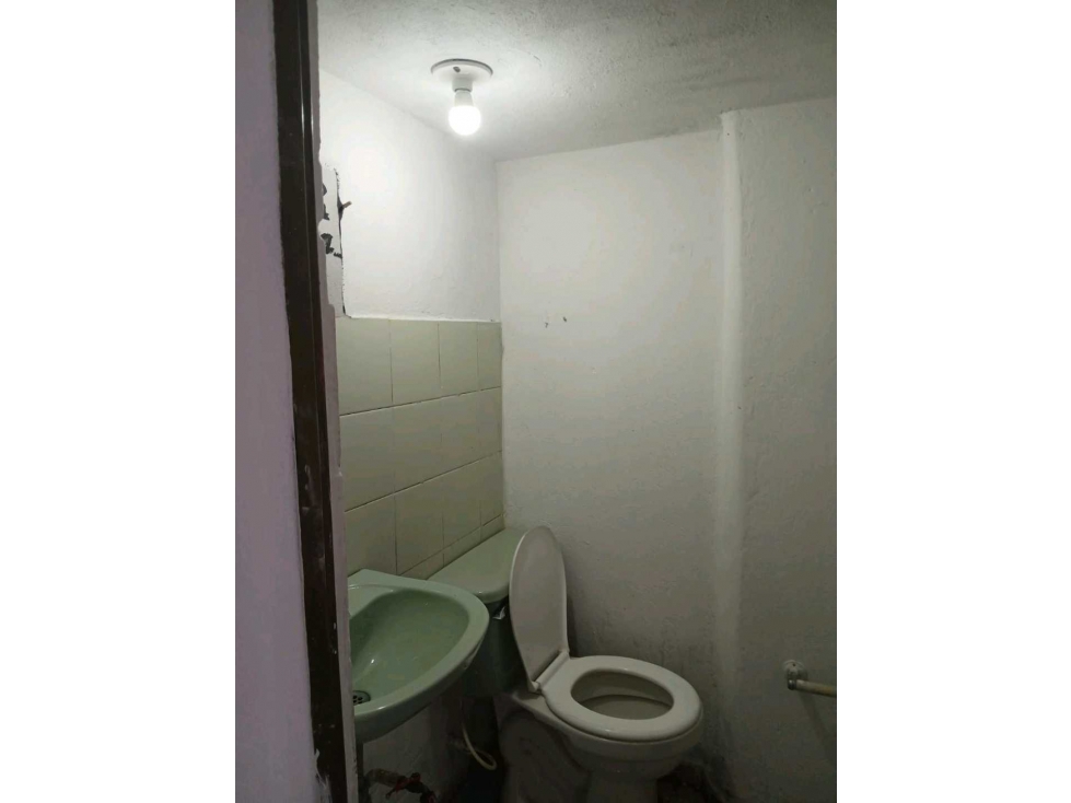 ARRIENDO LOCAL COMERCIAL SOBRE PPAL AV VCIO BOGOTA — foto 6