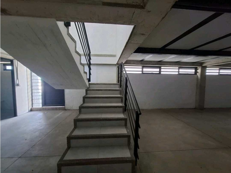 SE ARRIENDA LOCAL COMERCIAL VIA CARTAGO - PEREIRA - 5
