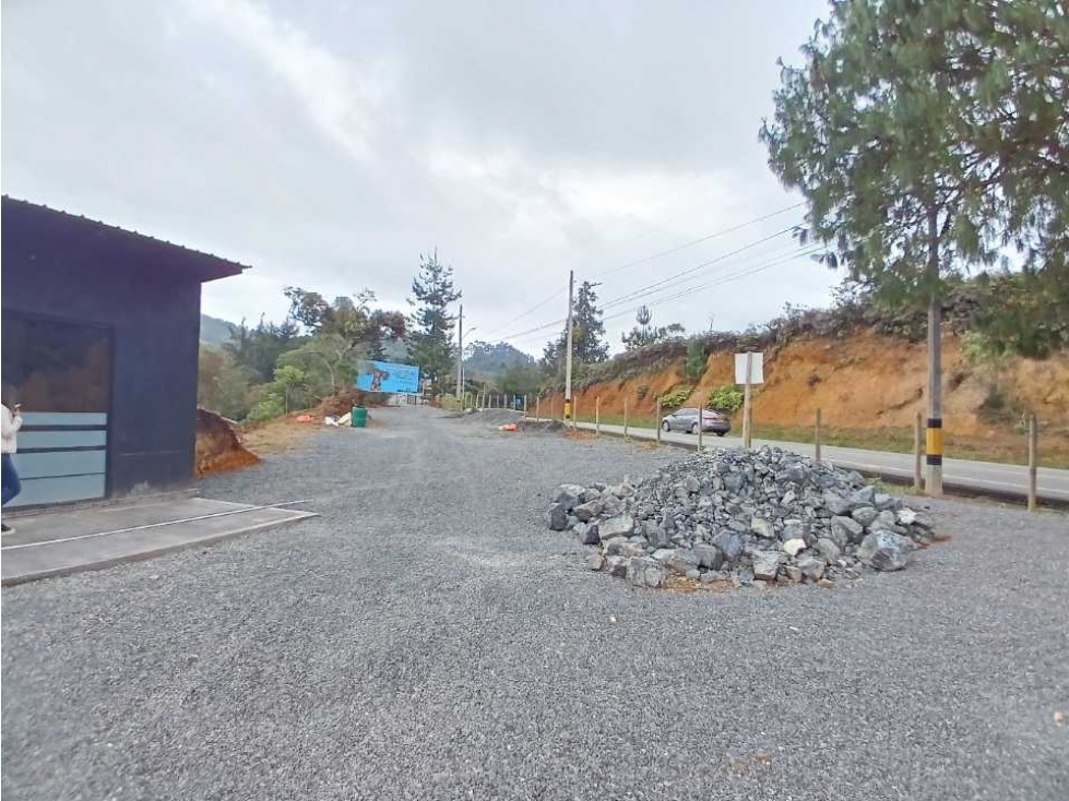 Local en Arriendo con Lote, Alto de Las Palmas, Envigado / 78m² - 2
