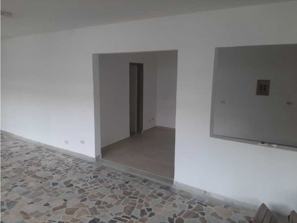 Se Arrienda local de 150 m2 en el Norte de Armenia Quindio — foto 2
