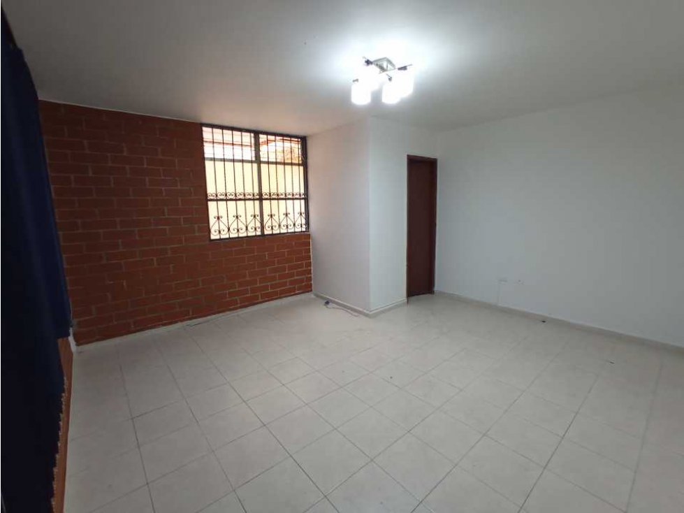 Se arrienda local interno para oficina, zona centro Envigado Antioquia — foto 2