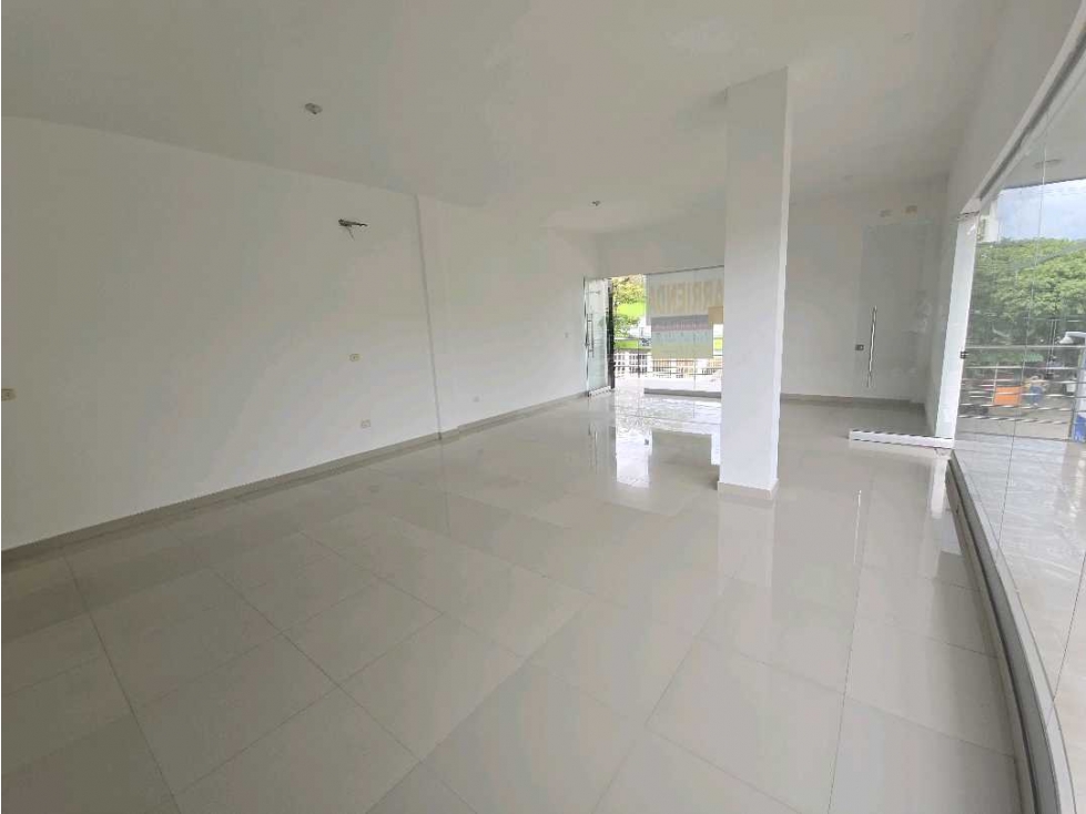 Se Arrienda locales en Av de los estudiantes, Santa Marta — foto 4