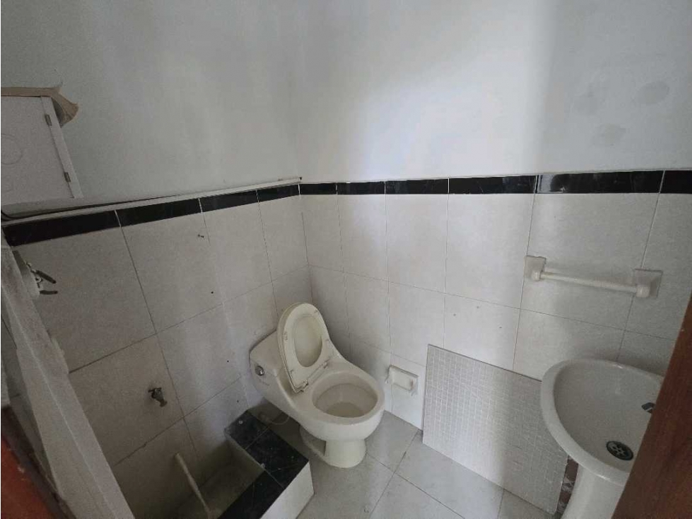 Se Arrienda locales en Av de los estudiantes, Santa Marta — foto 5