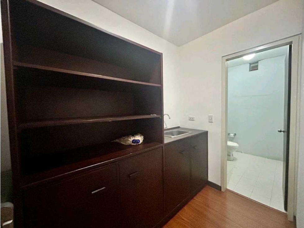 SE ARRIENDA OFICINA BELLAVISTA BOGOTA — foto 5