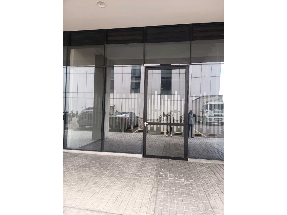 Se arrienda oficina de 530m² en Fontibon