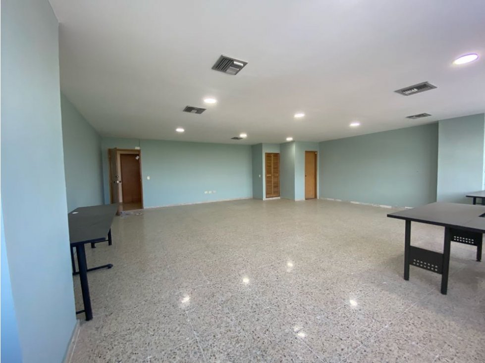 Se arrienda oficina en CC Prado Plaza - Santa Marta - 5