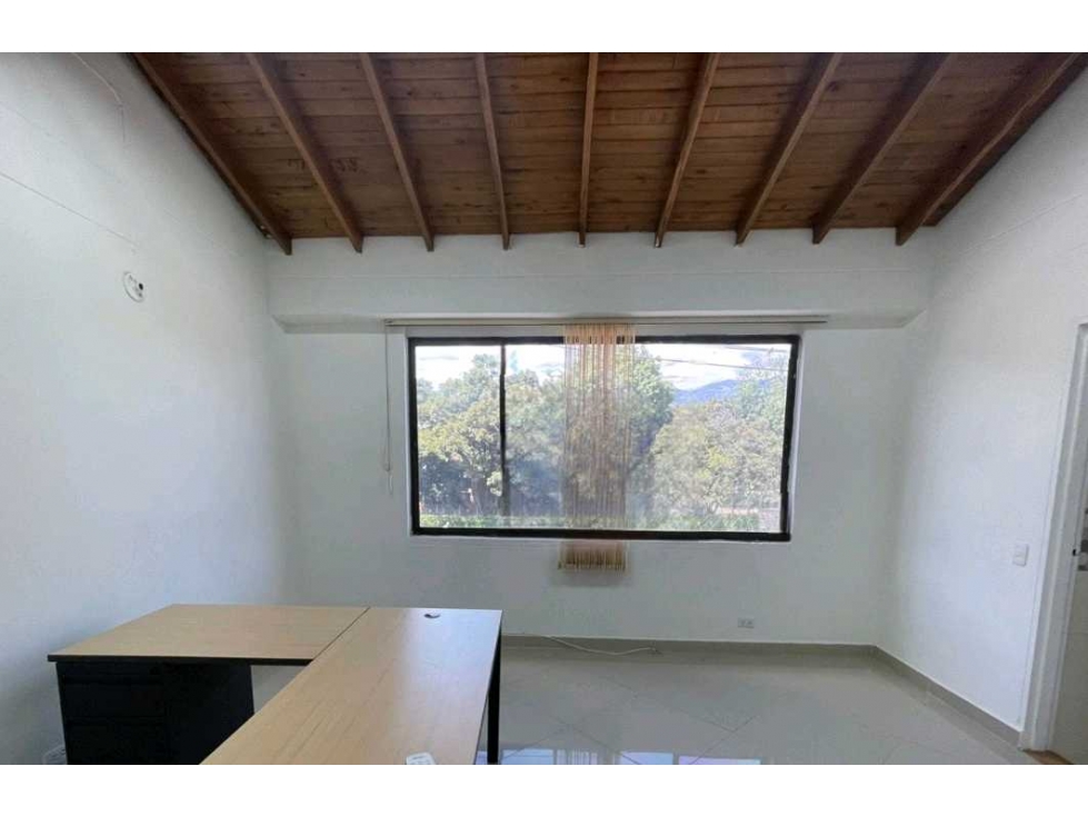Se Arrienda Oficina en Medellín Laureles
