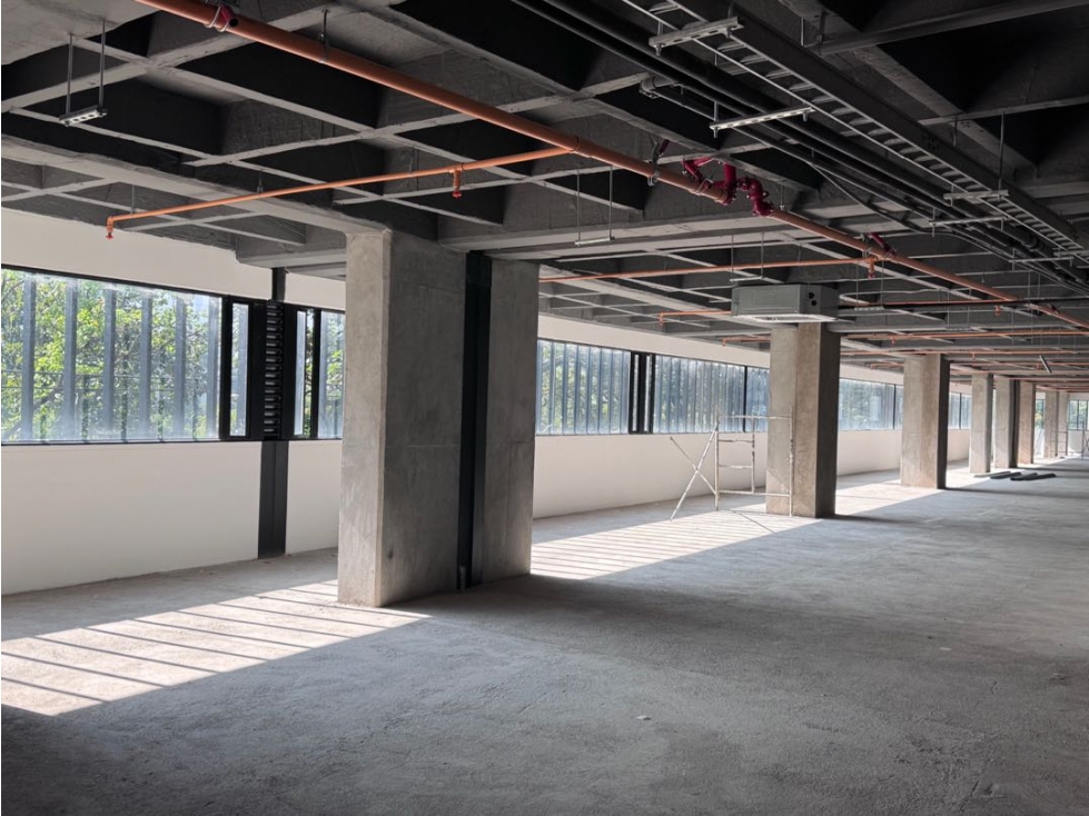 SE ARRIENDA OFICINA EN OBRA BLANCA MEDELLIN — foto 2