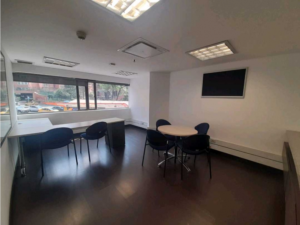 SE ARRIENDA OFICINA ROSALES SECTOR FINANCIERO BOGOTA — foto 2