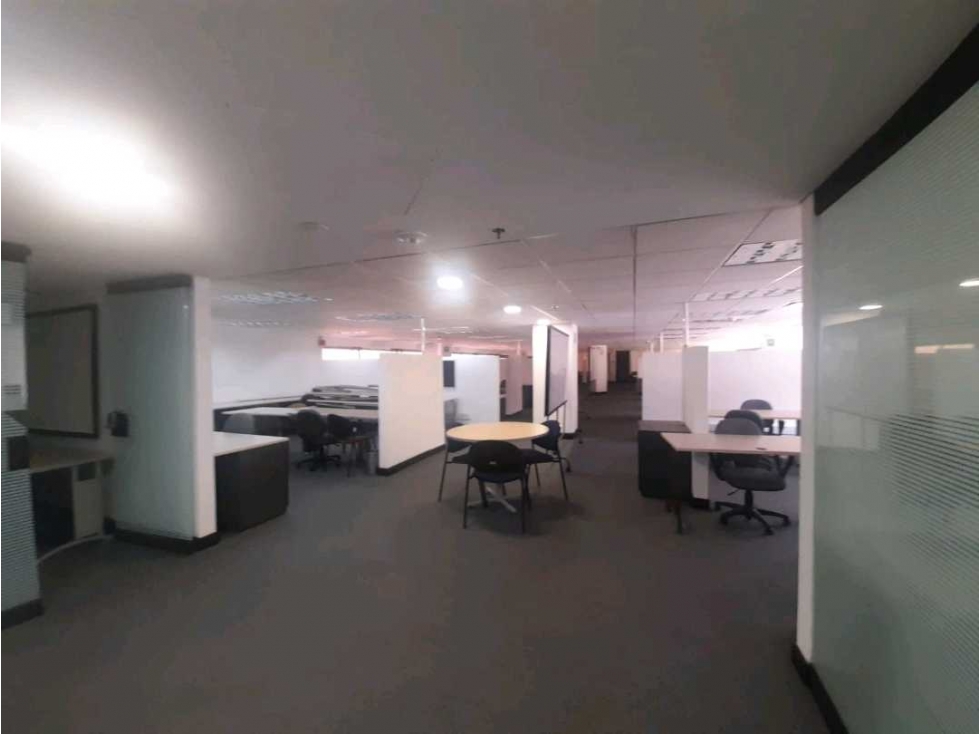 SE ARRIENDA OFICINA ROSALES SECTOR FINANCIERO BOGOTA — foto 5