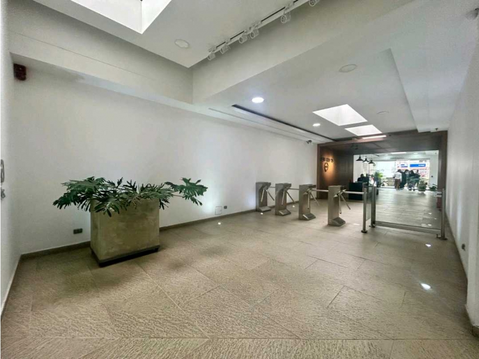SE ARRIENDA OFICINA SECTOR FINANCIERO BOGOTA — foto 5