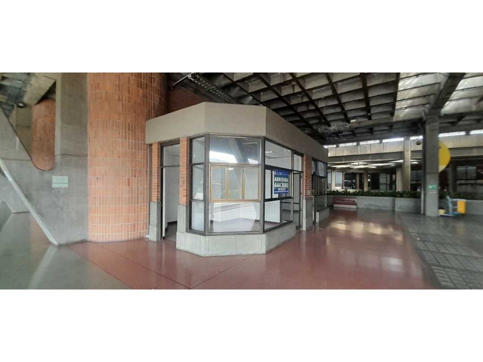Oficina en arriendo, Terminal del Sur, Medellín / 19m² — foto 2