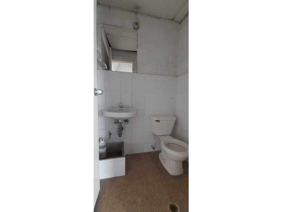 Oficina en arriendo, Terminal del Sur, Medellín / 19m² — foto 5