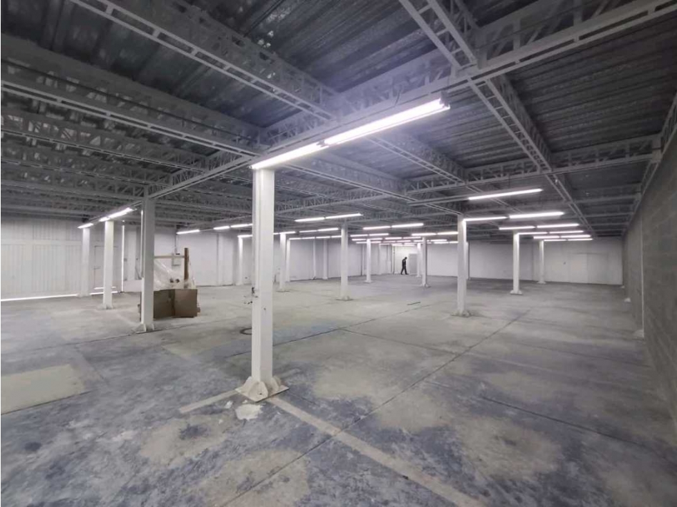 Se Arriendan locales comerciales en Fontibon — foto 6
