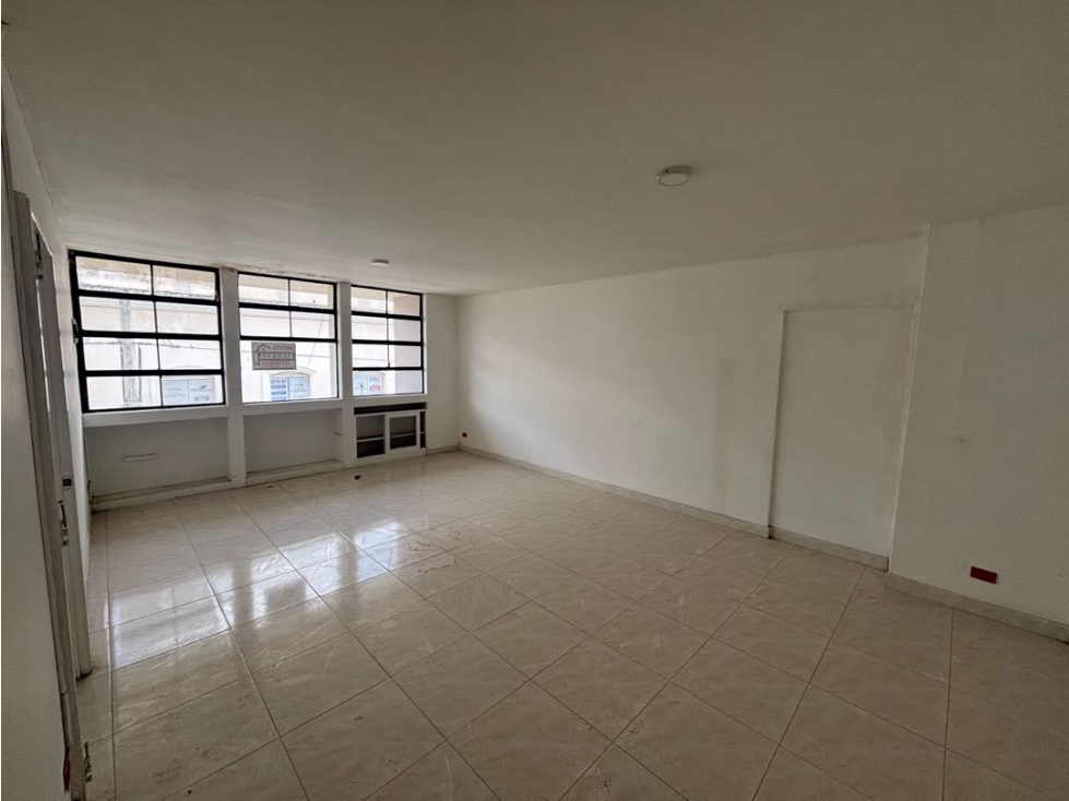 SE ARRIENDAN OFICINAS EN EL CENTRO DE MONTERIA. - 1