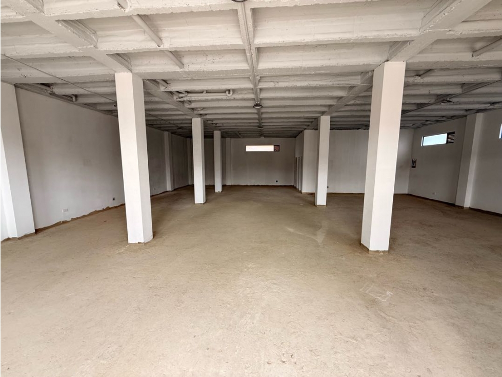 Se arrienda local en Cajica 193 m2 - 5
