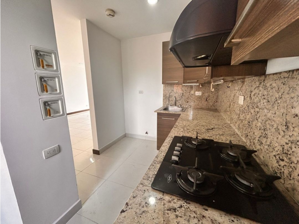 SE VENDE APARTAMENTO EN ENVIGADO SECTOR LOMA DEL ESMERALDAL — foto 2