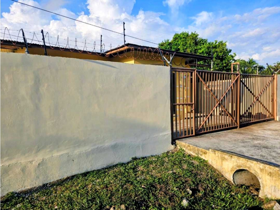 Se renta amplia casa ubicada en La Mata de Bugaba. Negociable - 5