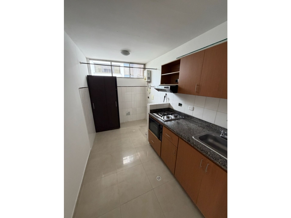 SE RENTA APARTAESTUDIO EN PINARES — foto 4