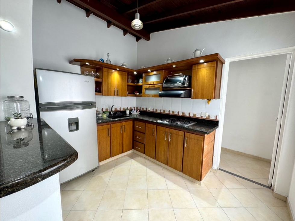 Se Renta Apartamento Amoblado en San Joaquín - Laureles