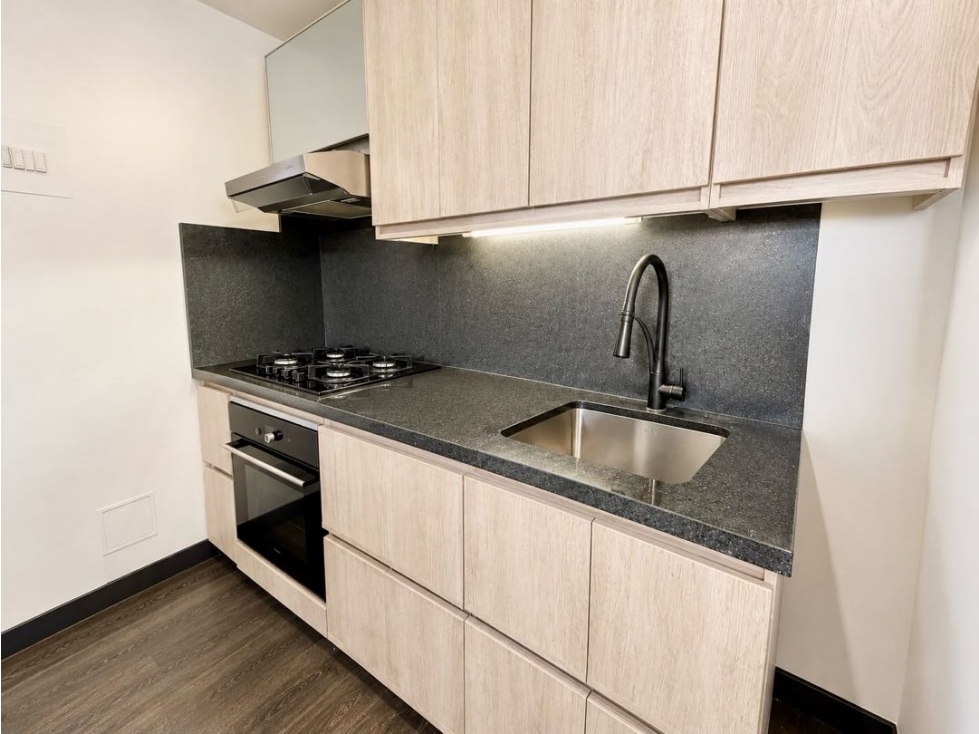SE RENTA APARTAMENTO AV CENTENARIO - 5