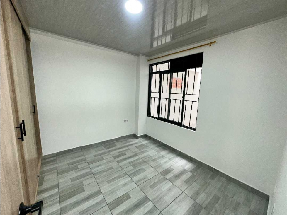 SE RENTA APARTAMENTO EN BUENOS AIRES DOSQUEBRADAS - 4
