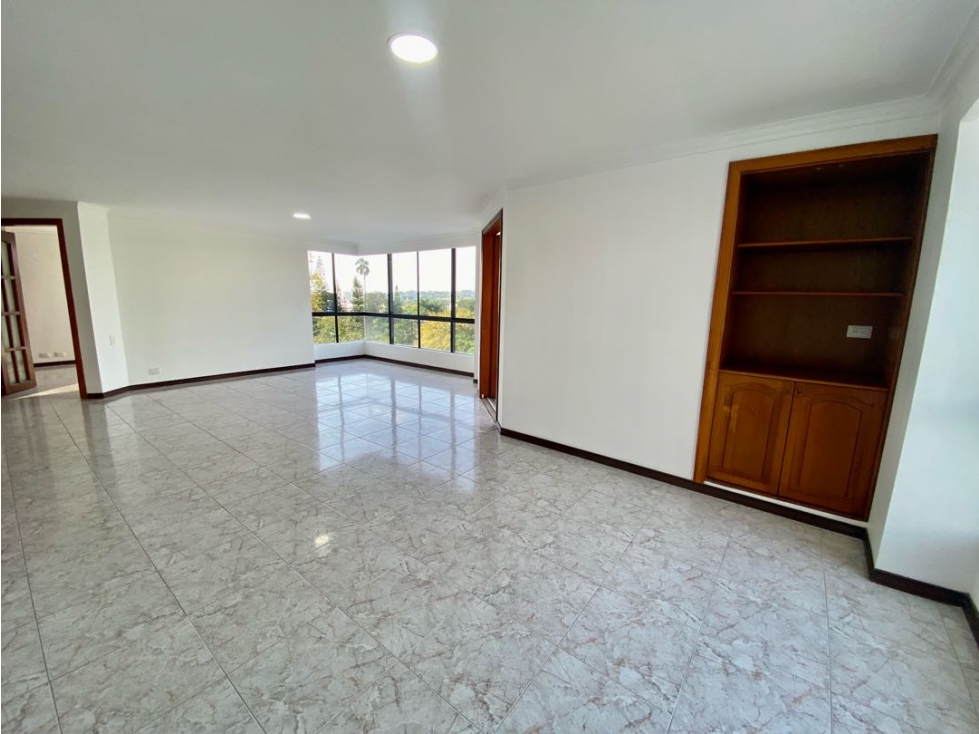 SE VENDE APARTAMENTO EN EL NORTE — foto 2