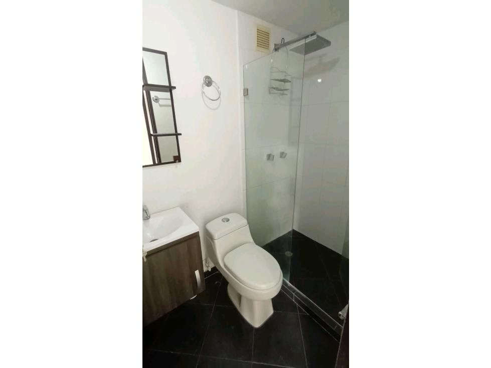 SE RENTA APARTAMENTO EN LOS COLORES — foto 5