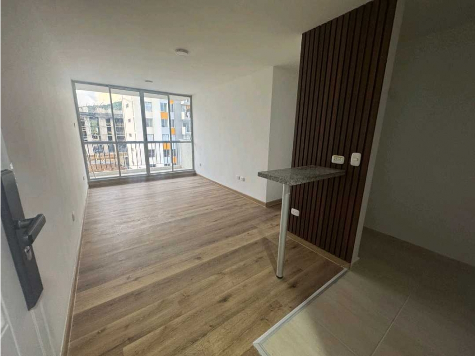 SE RENTA APARTAMENTO EN MAJESTIC D/DAS