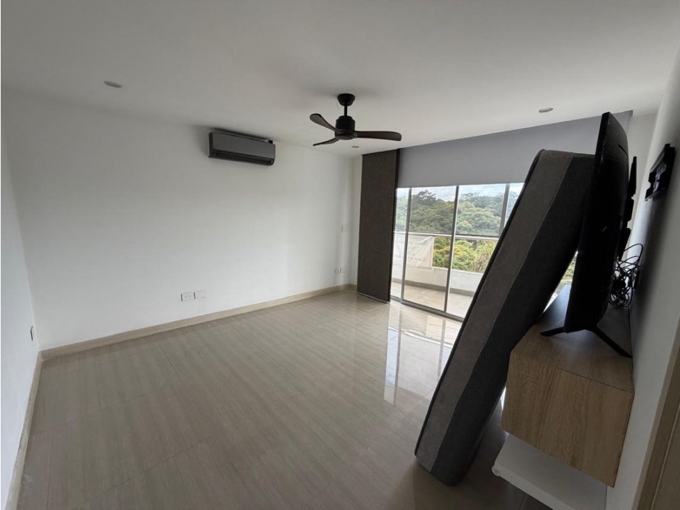 SE RENTA APARTAMENTO EN PINARES ALTO — foto 5