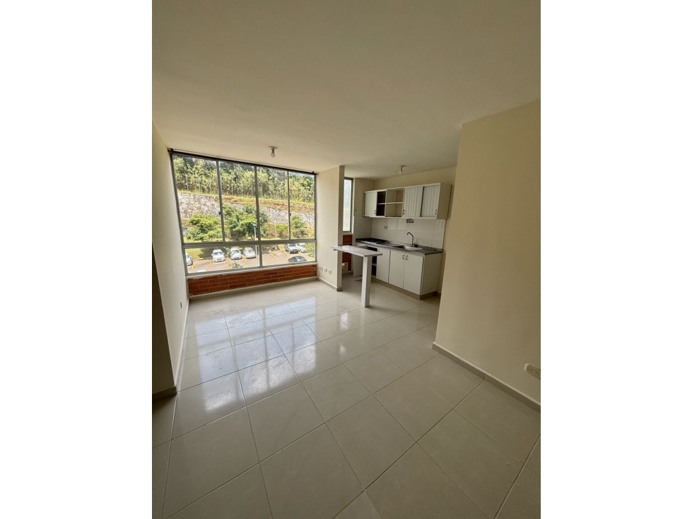 SE RENTA APARTAMENTO EN VILLA VERDE PARA CESIÓN — foto 4