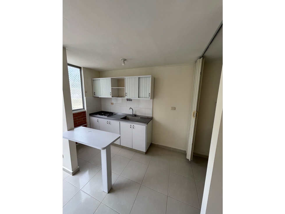 SE RENTA APARTAMENTO EN VILLA VERDE PARA CESIÓN — foto 5