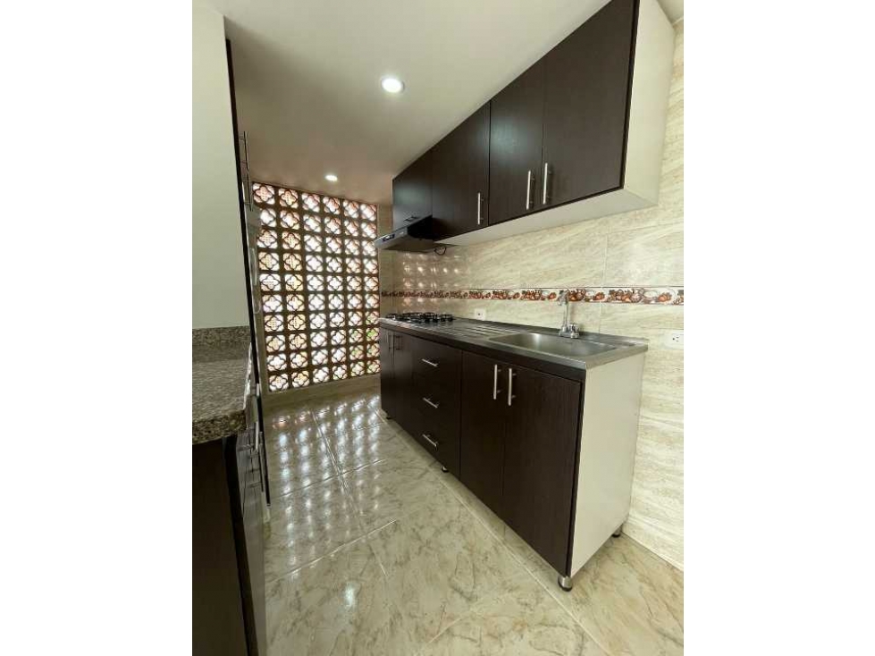 Se renta apartamento en Zafiro — foto 3