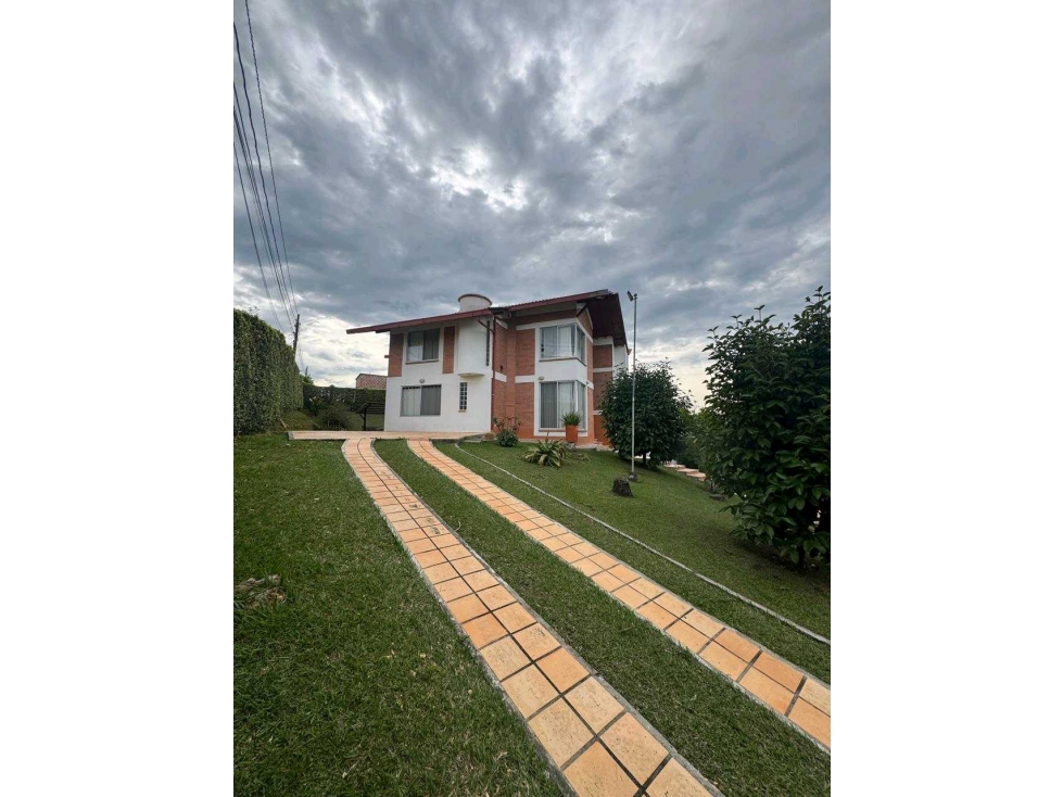 SE RENTA CASA CAMPESTRE EN PEREIRA — foto 3