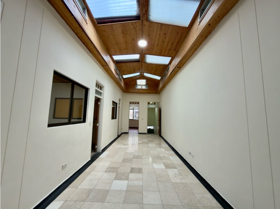 SE RENTA CASA EN EL BARRIO LA FLORIDA - USO COMERCIAL